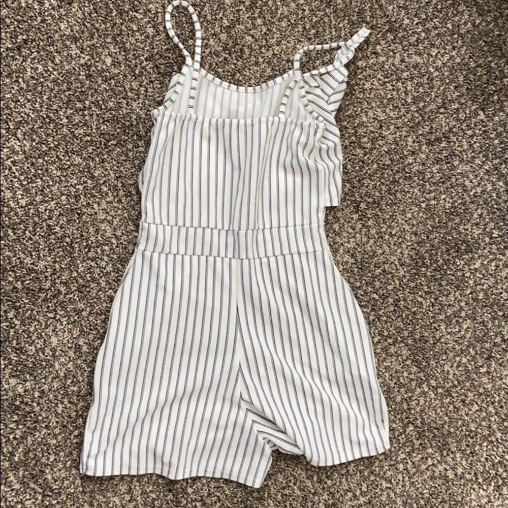 Romper - Picture 2 of 2